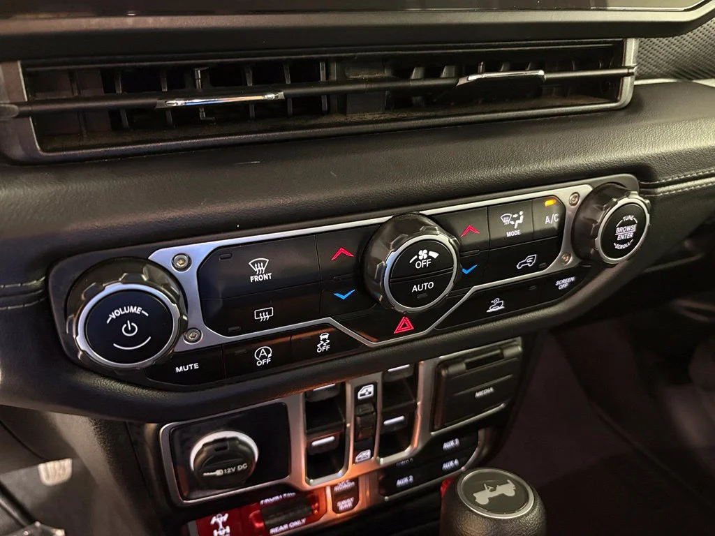 Used 2025 Black Jeep Rubicon image 26