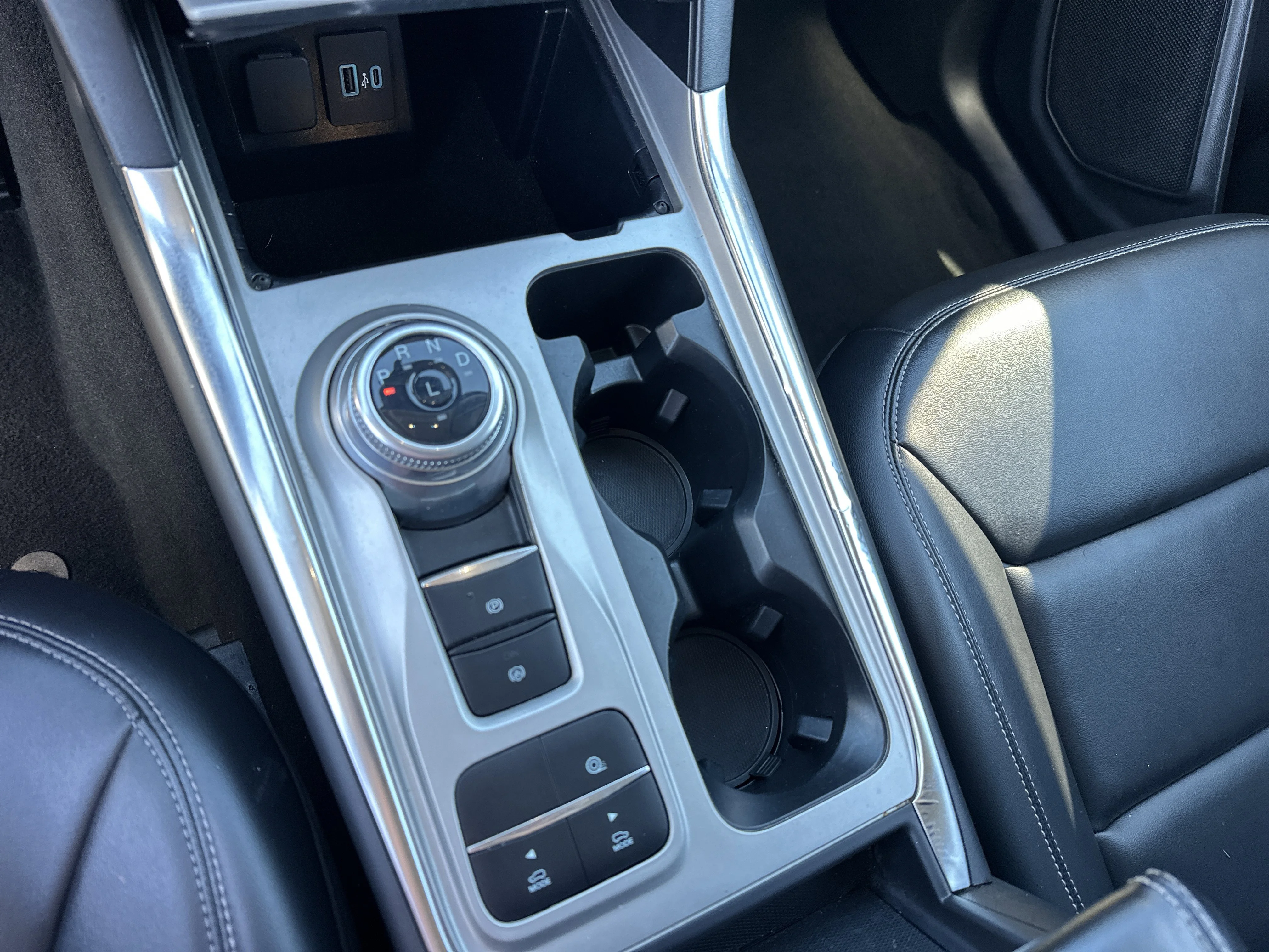 2023 Ford Explorer XLT - Photo 34