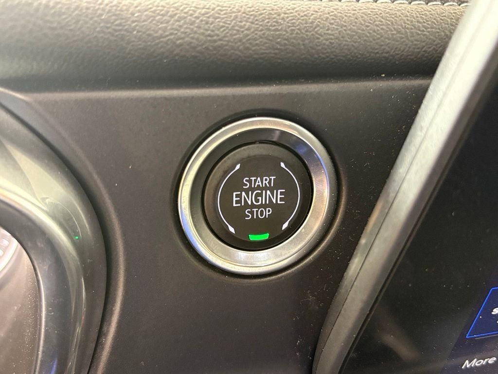 Used 2025 Orange Chevrolet LT image 21