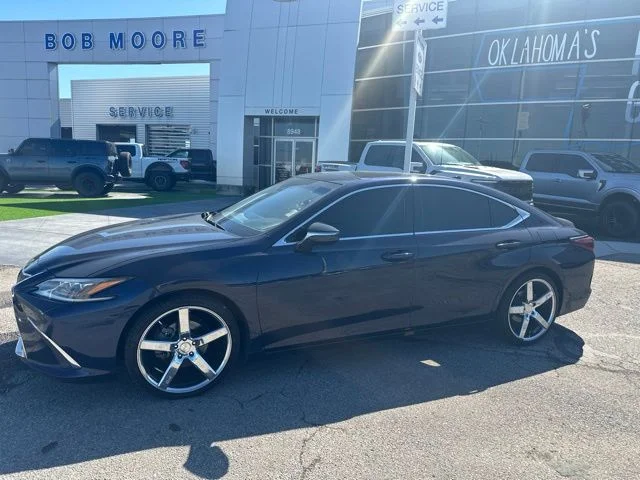 2019 Lexus ES