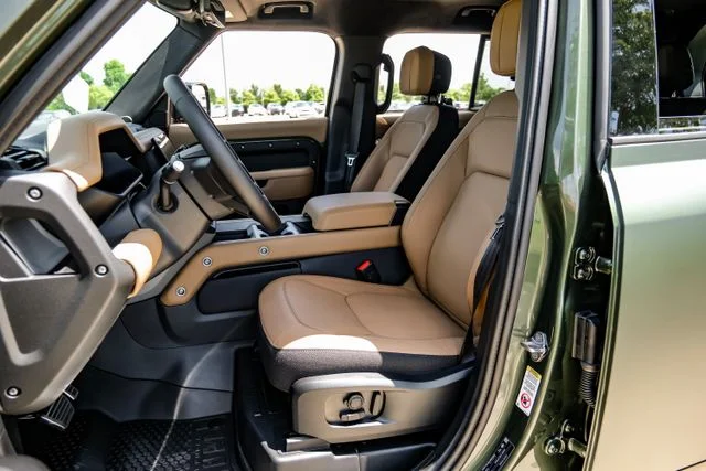 New 2026 Green Land Rover X image 44