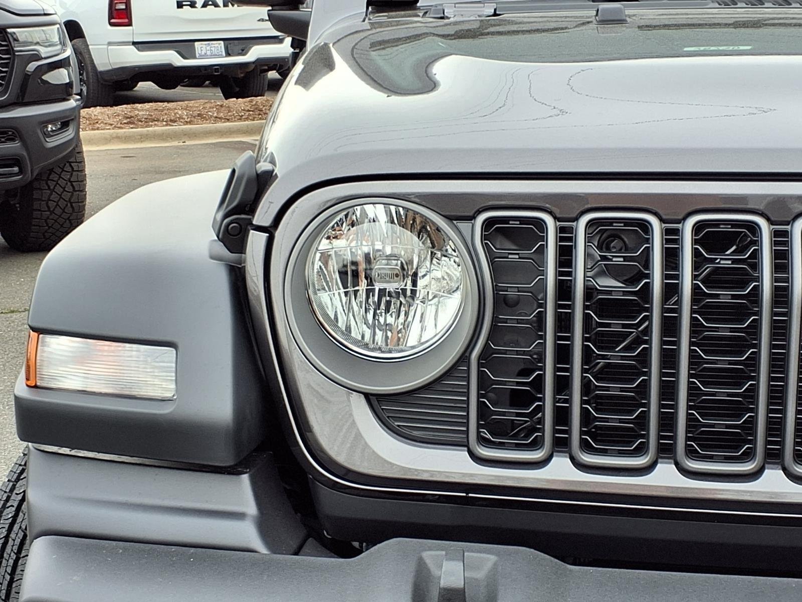 New 2026 Granite Crystal Metallic Clear-Coat Exterior Paint Jeep Sport image 13
