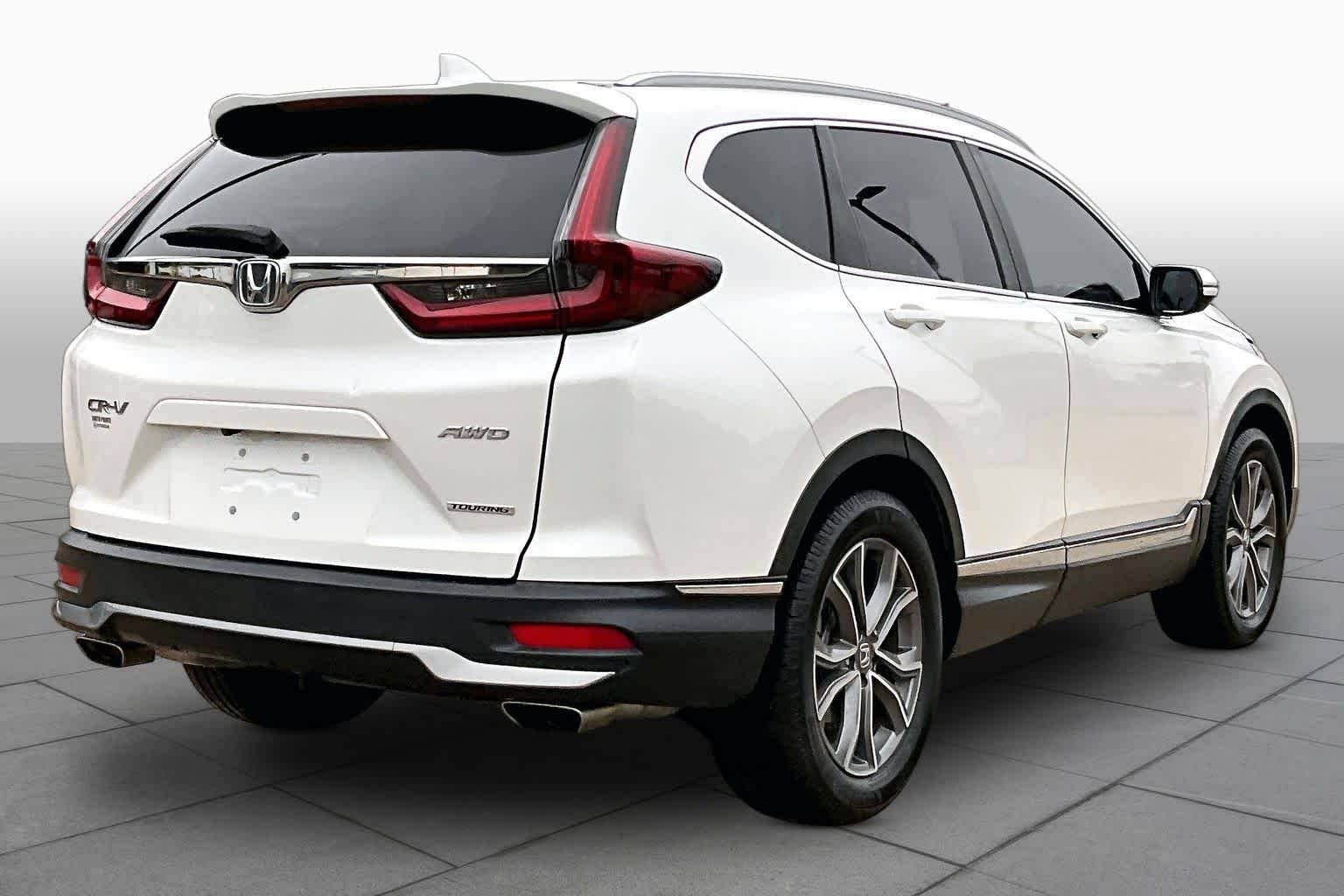 Certified Used 2021 Platinum White Pearl Honda Touring image 13