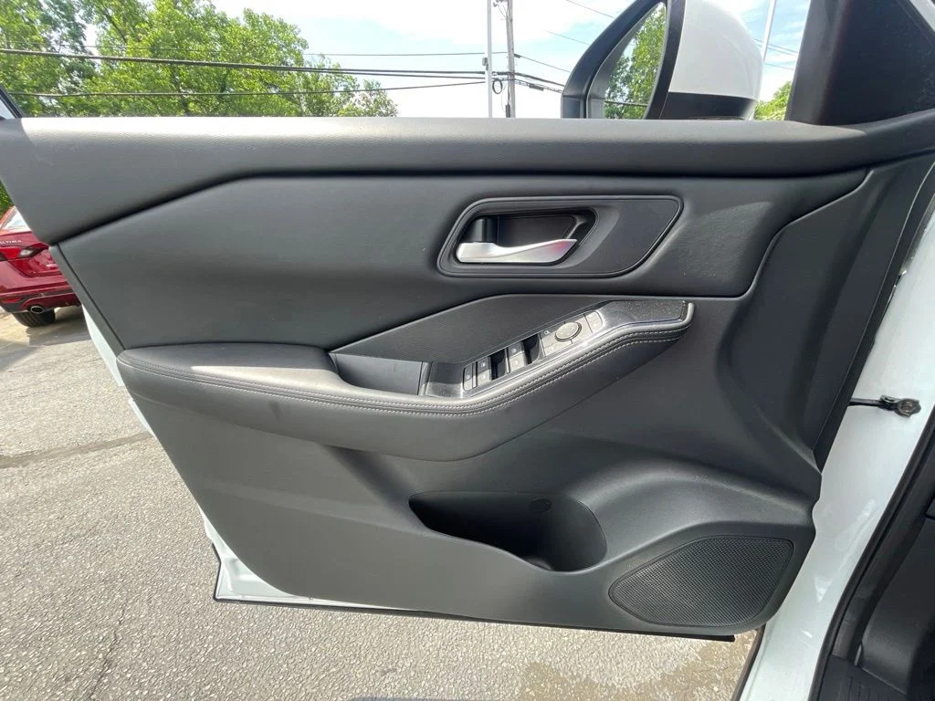 Certified Used 2025 White Nissan SV image 9