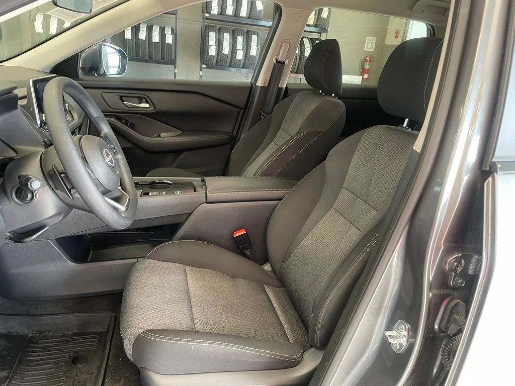 Used 2024 Gray Nissan SV image 10