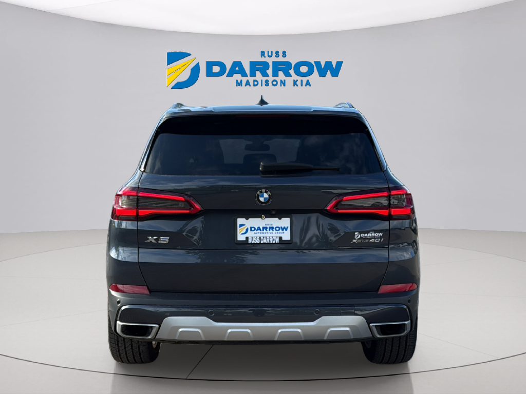 Used 2019 Arctic Gray Metallic BMW xDrive40i image 4