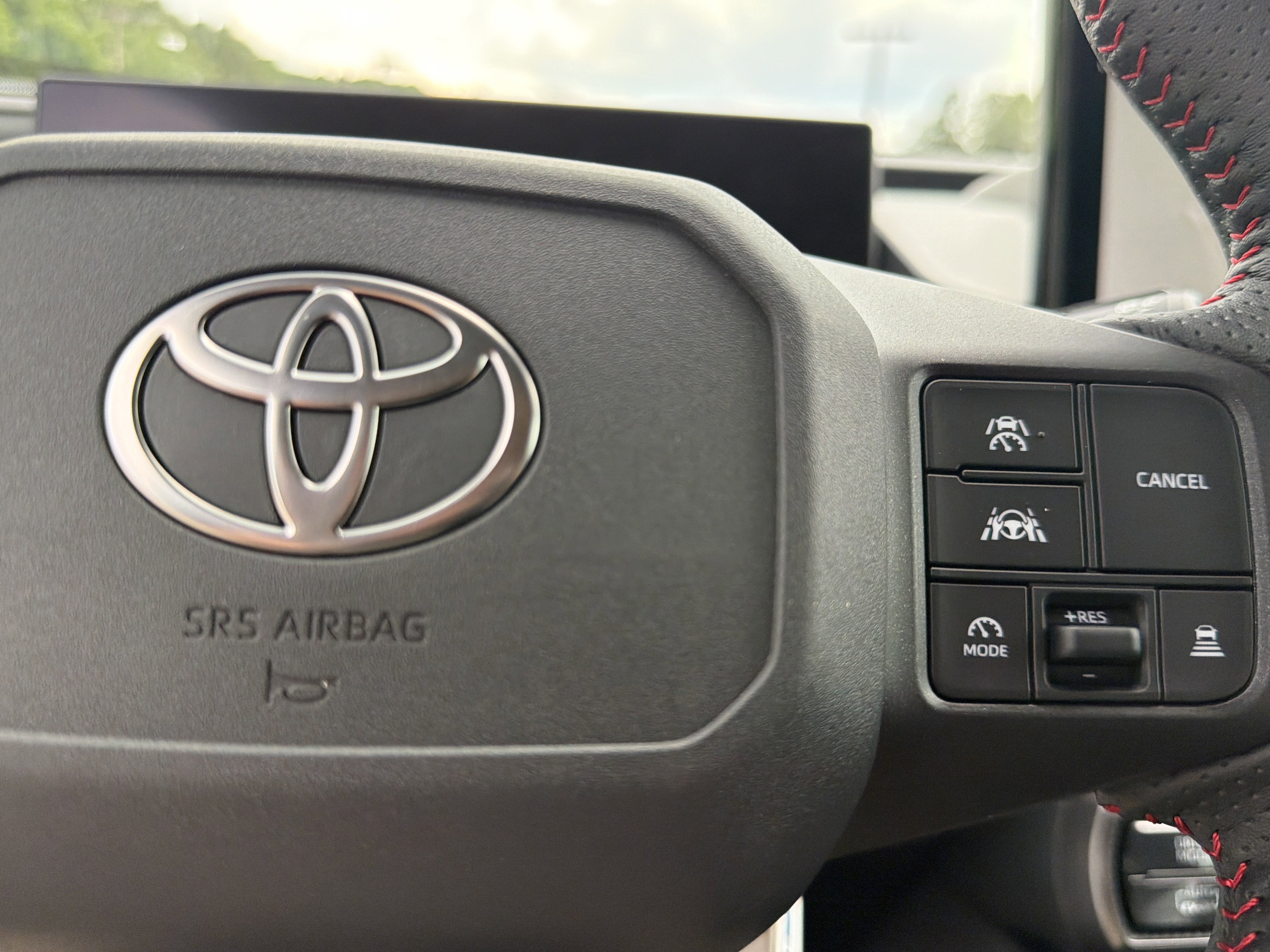 New 2026 Wind Chill Pearl with Midnight Black Metallic roof Toyota GR SPORT image 27