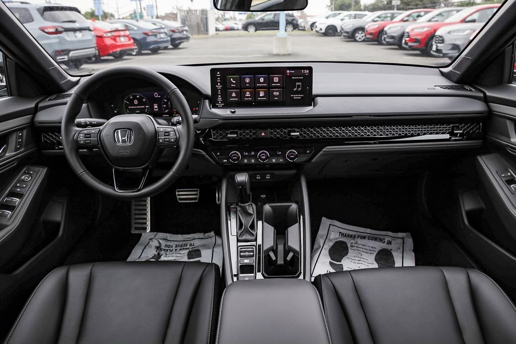New 2025 Urban Gray Pearl Honda Sport-L image 15