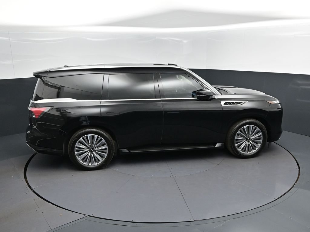 Certified Used 2025 Black INFINITI LUXE image 38