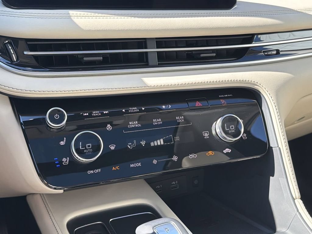 Certified Used 2023 Blue INFINITI Sensory image 21