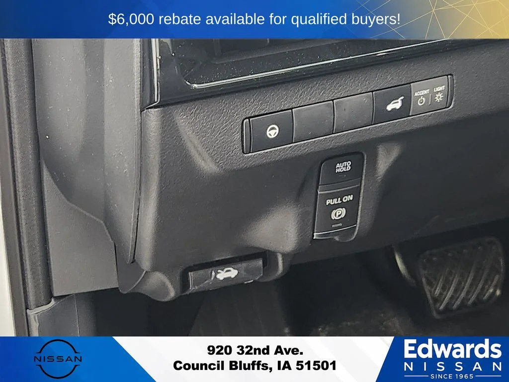 New 2026 Everest White Pearl TriCoat Nissan SL image 29