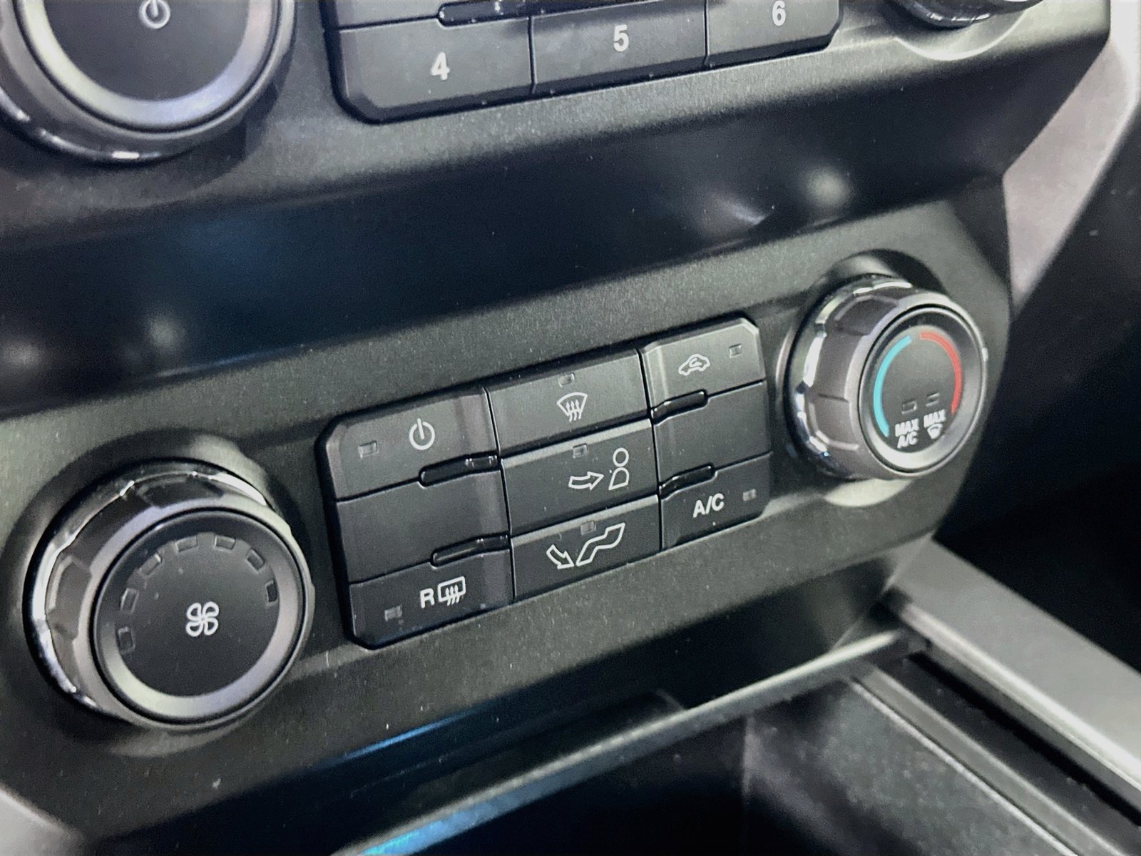 Used 2020 Gray Metallic Ford XLT image 15