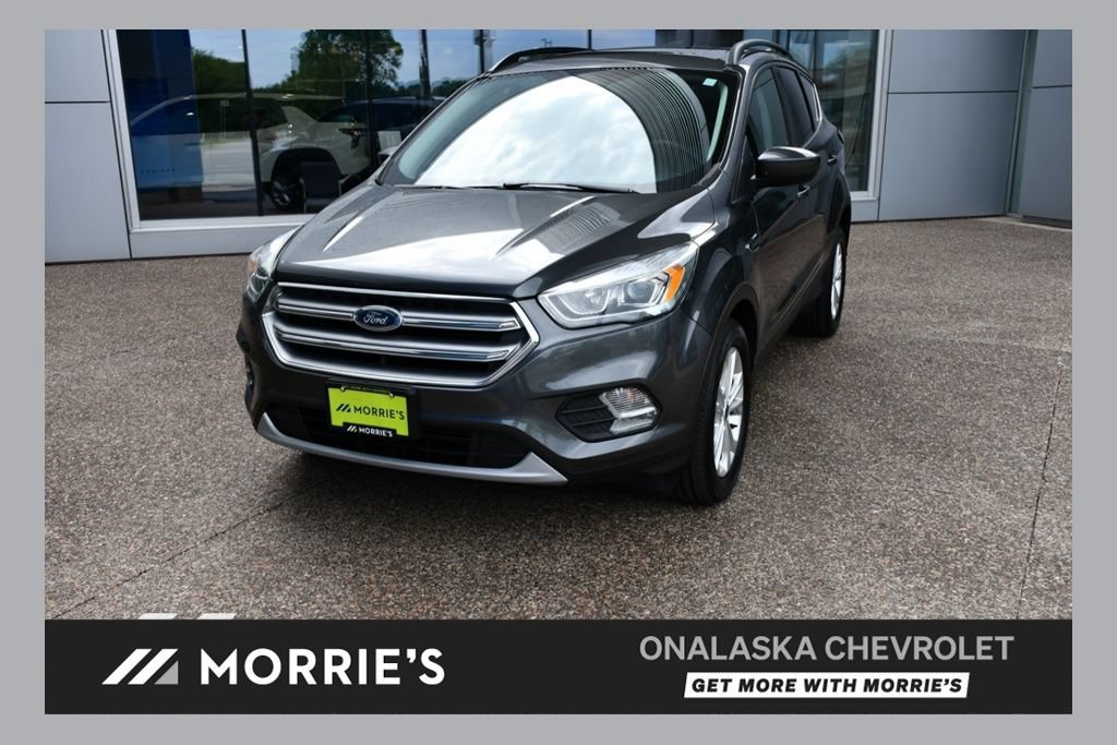 Used 2017 Gray Ford SE image 1