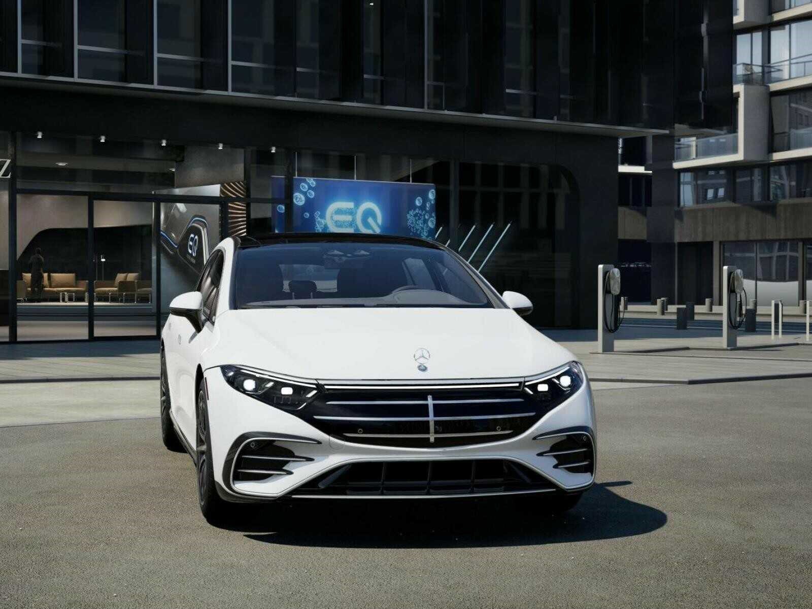 New 2026 Polar White Mercedes-Benz 450 4D Sedan 4MATIC® image 9