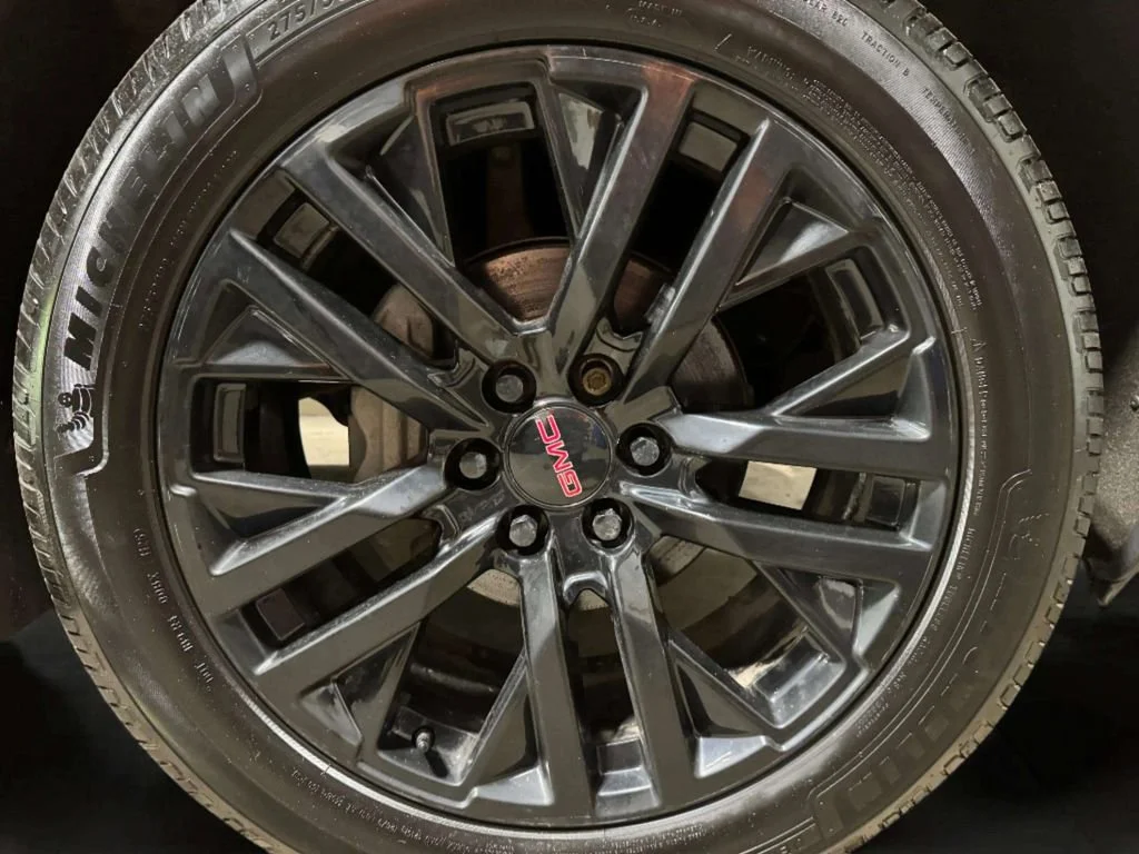 Used 2022 Pacific Blue Metallic GMC Denali image 33