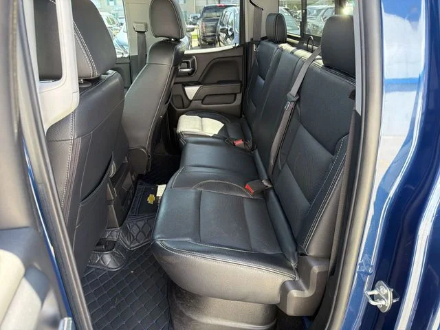 Used 2018 Blue Chevrolet LT image 24