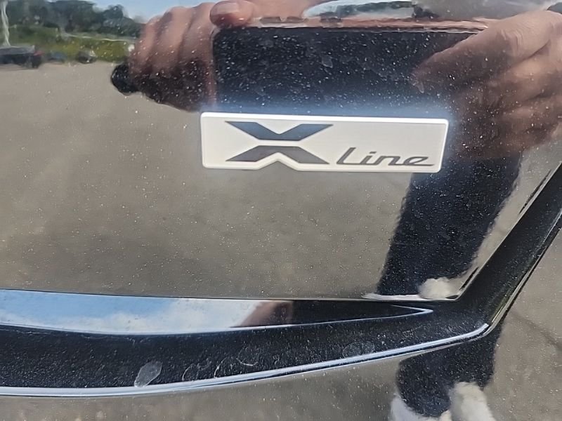 Used 2026 Black Kia X-Line EX image 9