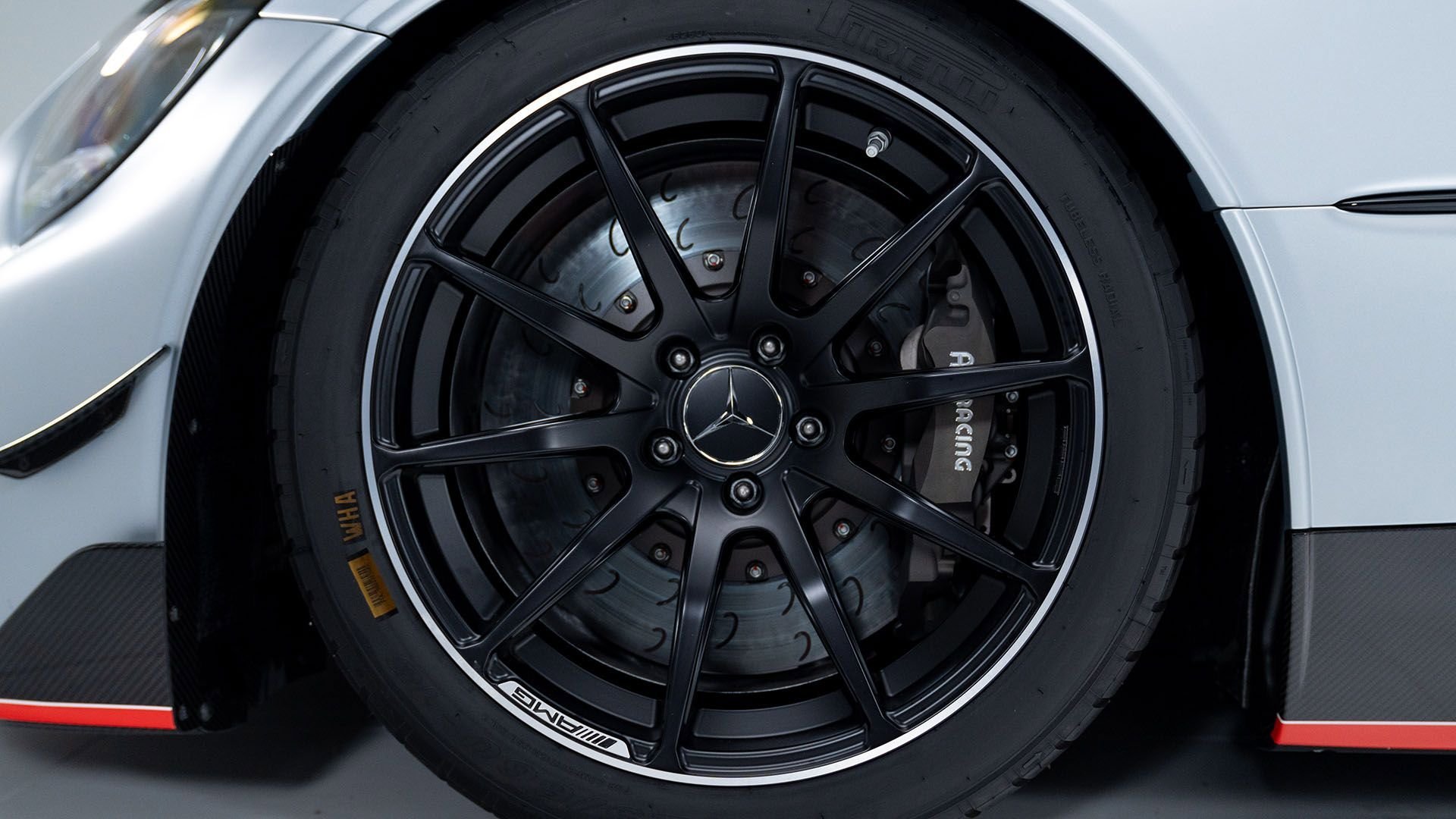 Used 2022 Designo Iridium Silver Magno Mercedes-Benz Track Series image 18
