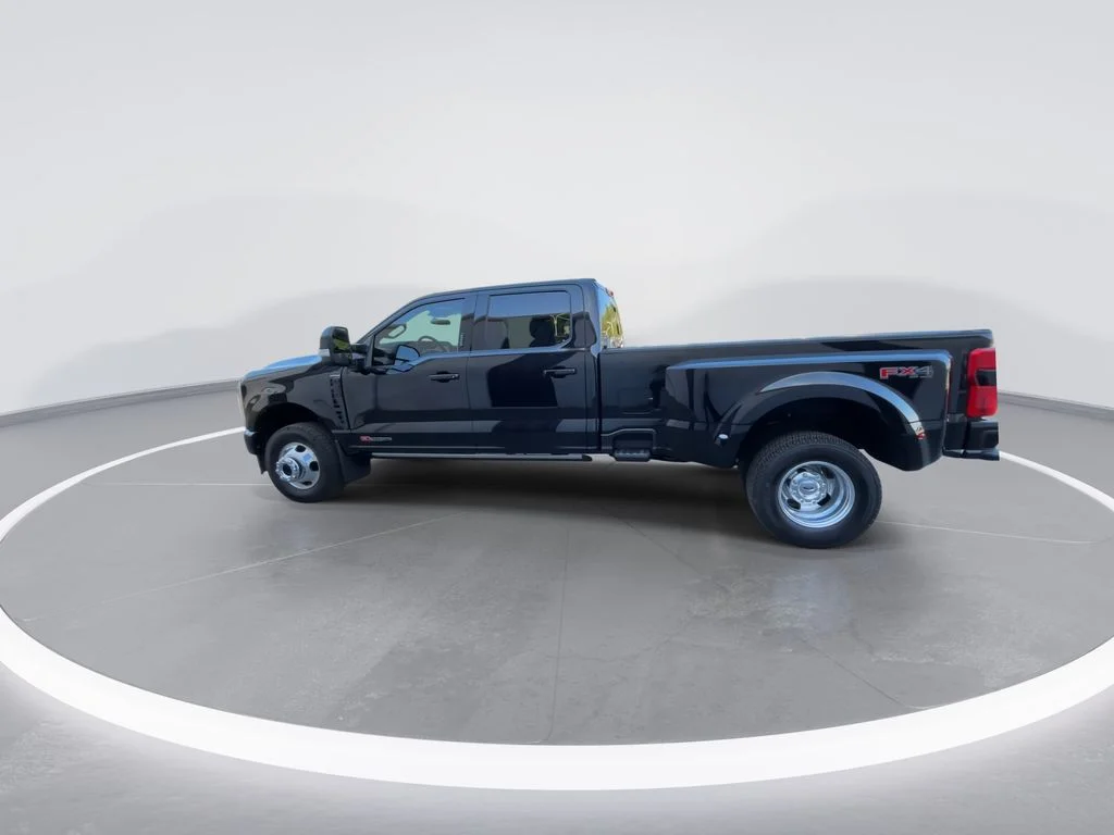 Used 2026 Black Ford Platinum image 5