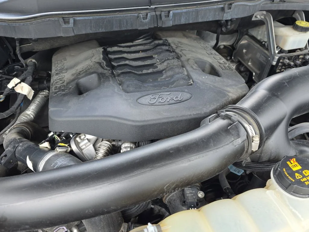 Used 2021 Gray Ford Lariat image 13