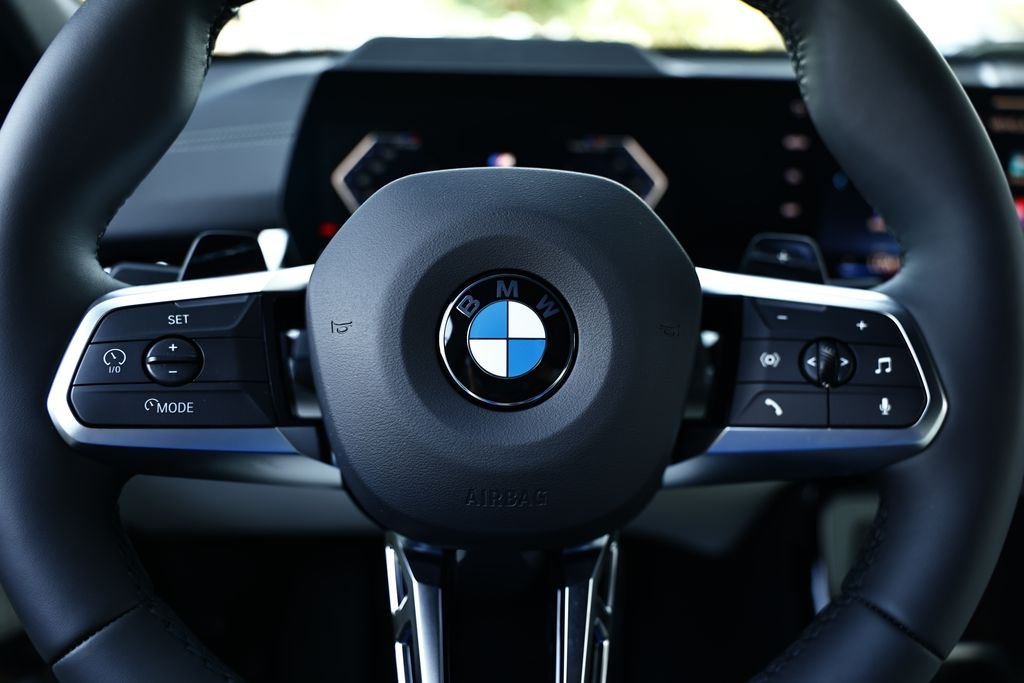 New 2027 C31 BMW xDrive28i image 31
