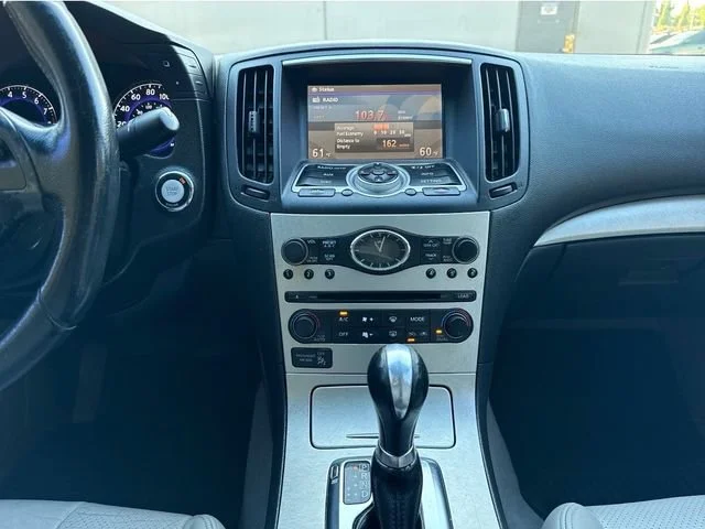 Used 2008 Platinum Graphite INFINITI Journey image 22