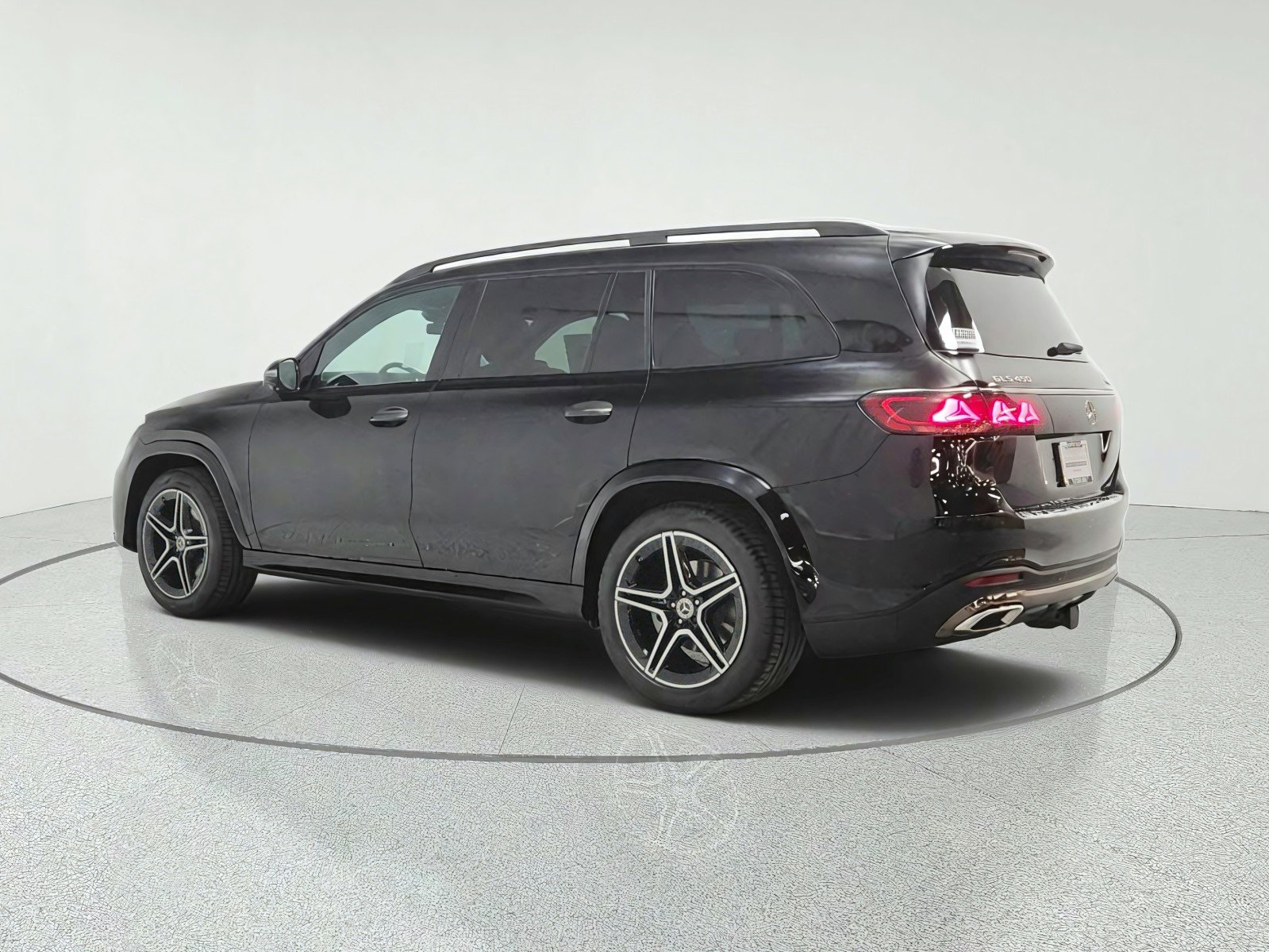 New 2027 Black Mercedes-Benz GLS 450 4MATIC® SUV image 7