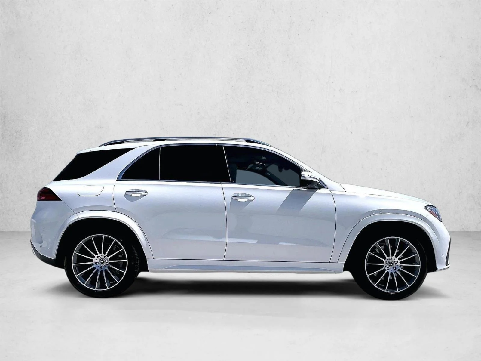 Used 2024 Polar White Mercedes-Benz GLE 450 image 5