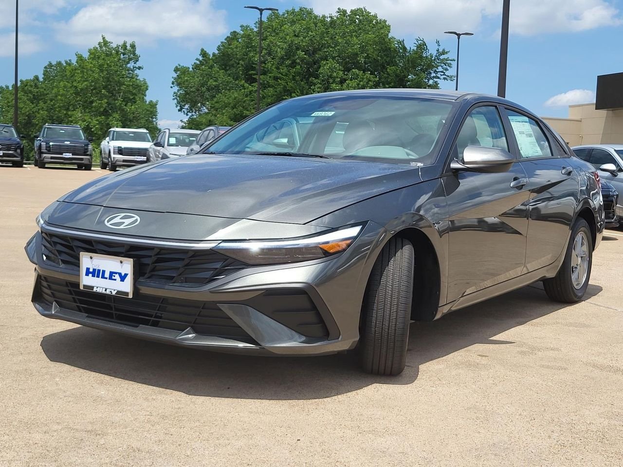 New 2026 Amazon Gray Hyundai SE image 2