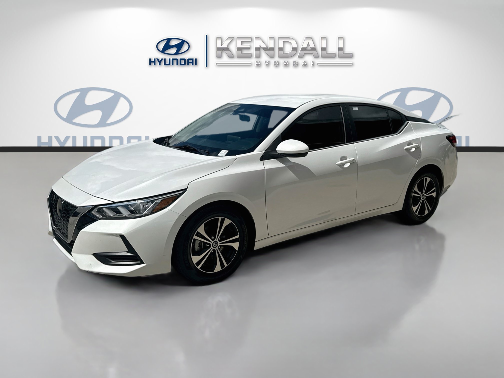 Used 2022 Aspen White TriCoat Pearl Nissan SV image 3