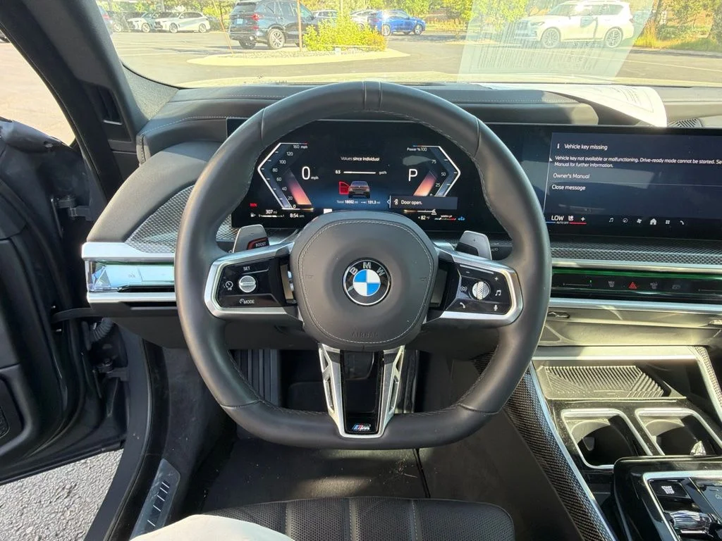 Used 2025 Gray BMW 760i xDrive image 13