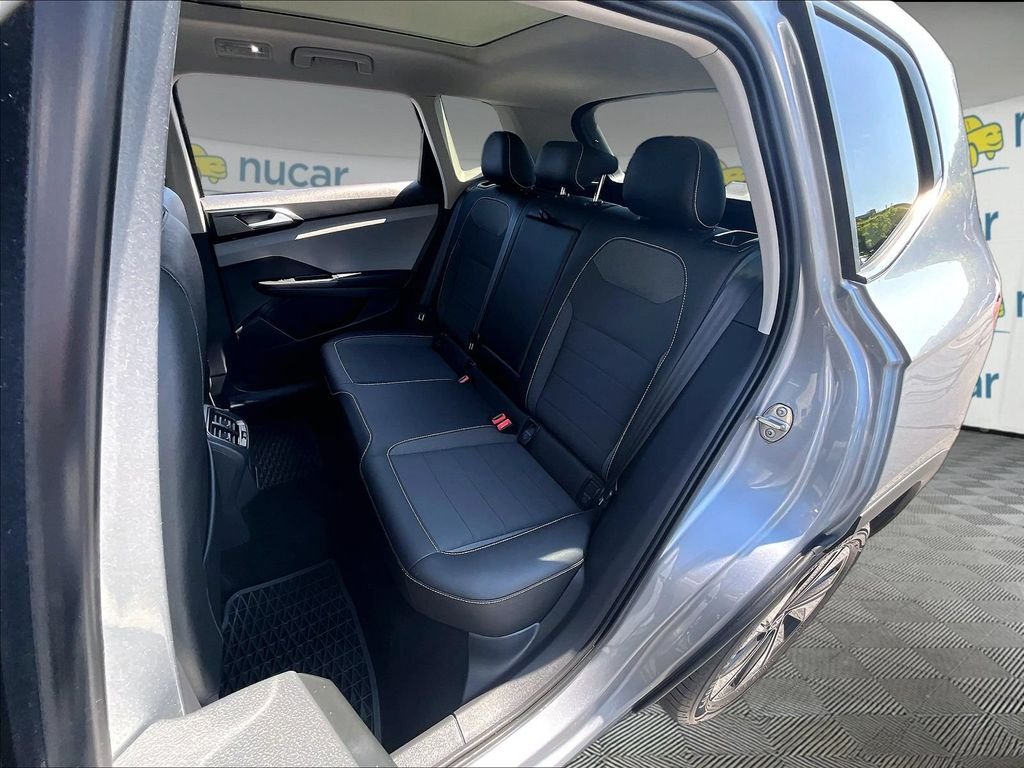 Used 2023 Silver Volkswagen 1.5T SE image 14