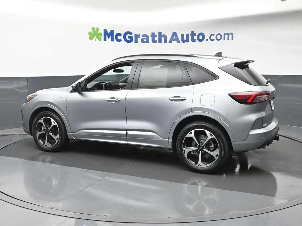 Used 2023 Silver Ford ST-Line Select image 25