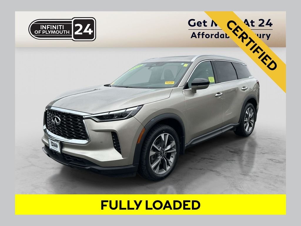 Certified Used 2023 Silver INFINITI LUXE image 1