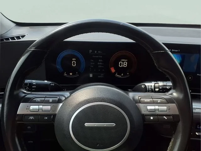 Used 2024  Hyundai SEL image 11