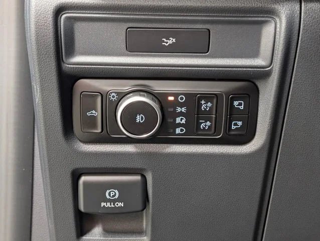 New 2026 Carbonized Gray Metallic Ford XLT image 46