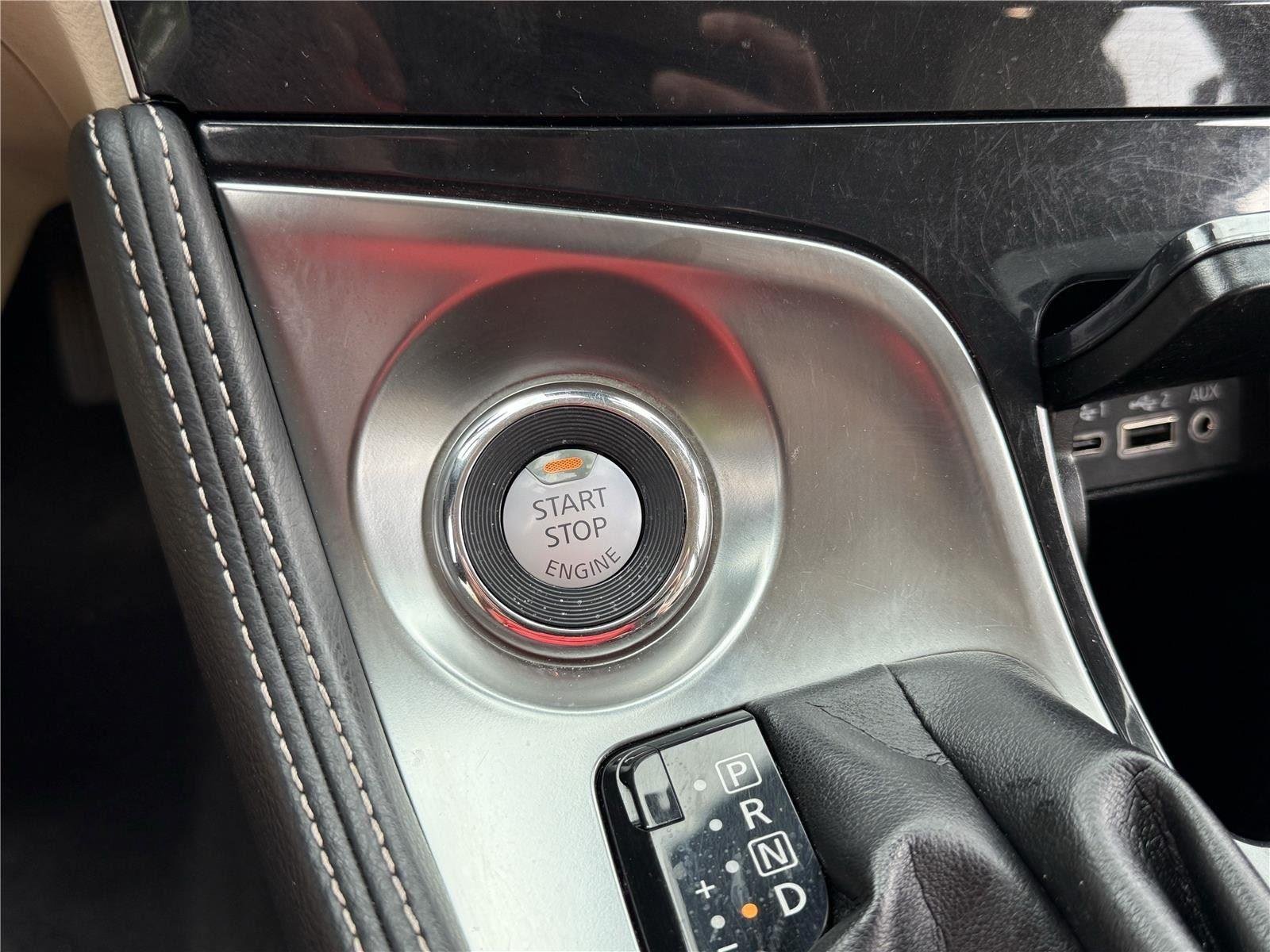 Used 2023 Pearl White Tricoat Nissan Platinum image 12