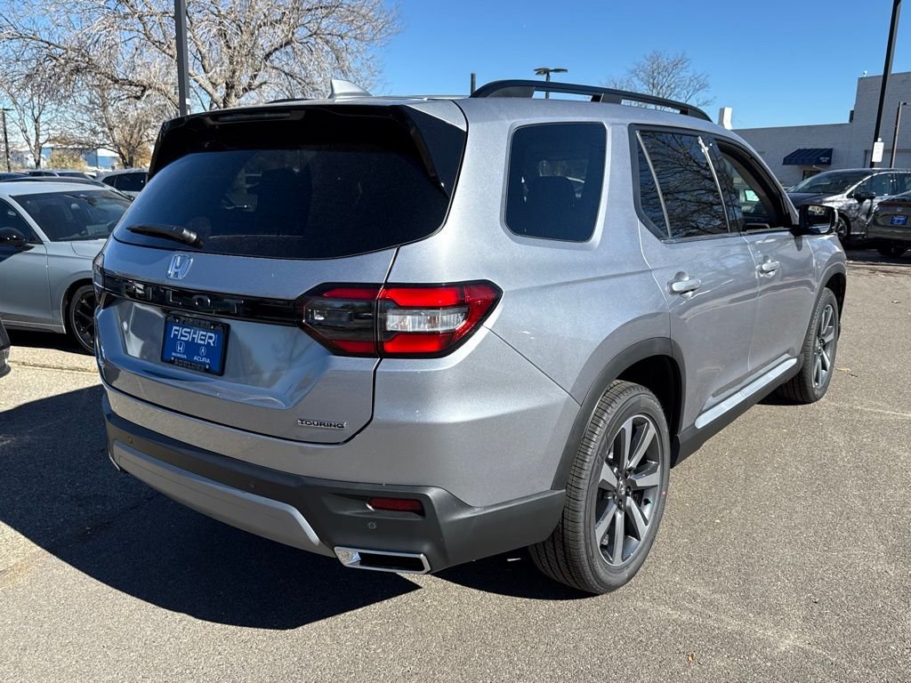 2025 Honda Pilot Touring photo 4