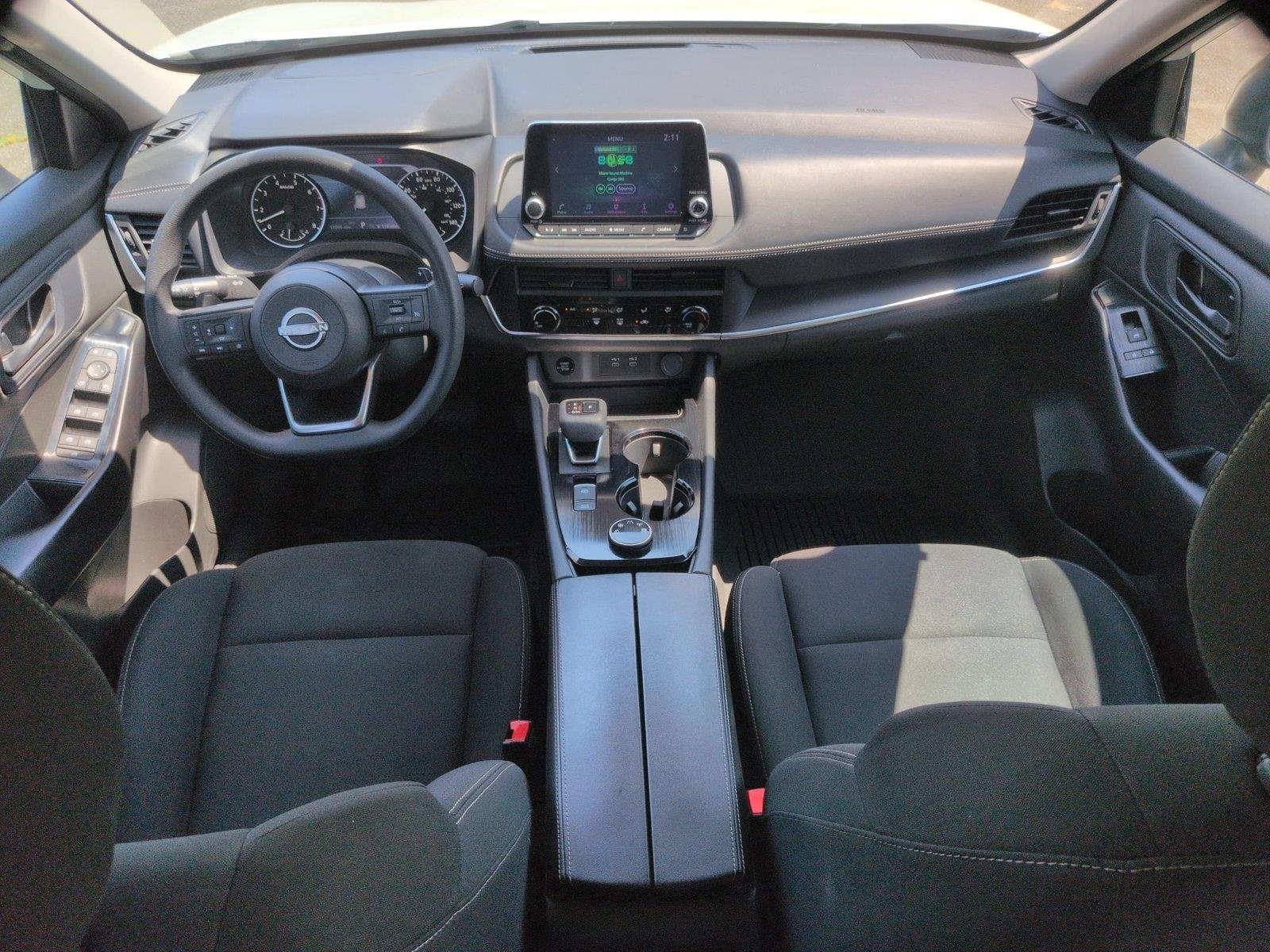 Used 2024 Glacier White Nissan S image 32