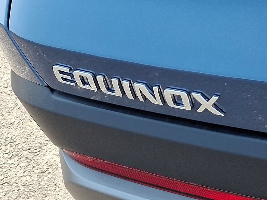 2027 Chevrolet Equinox LT - Photo 11