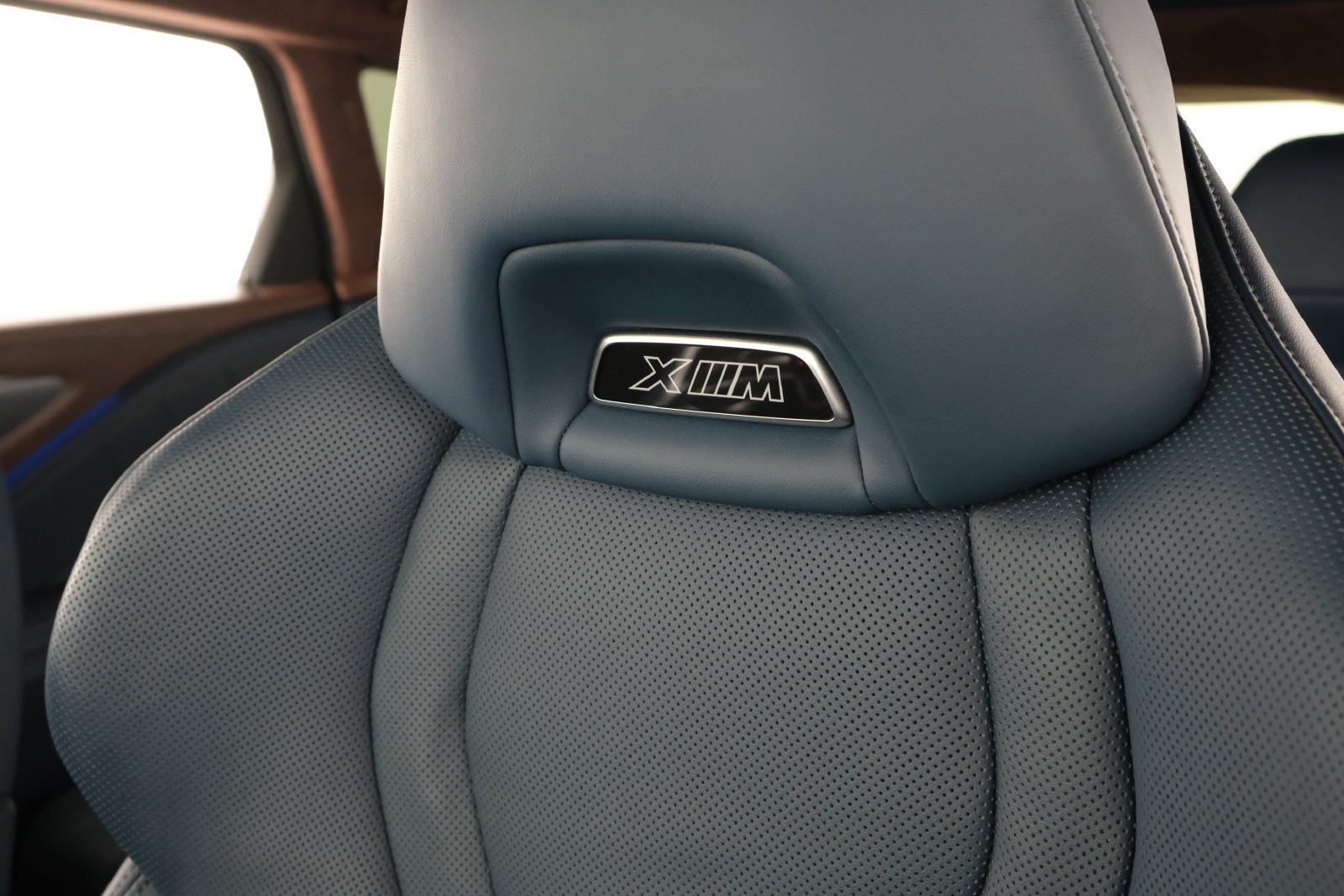 Used 2023 Dravit Gray Metallic BMW Base image 30