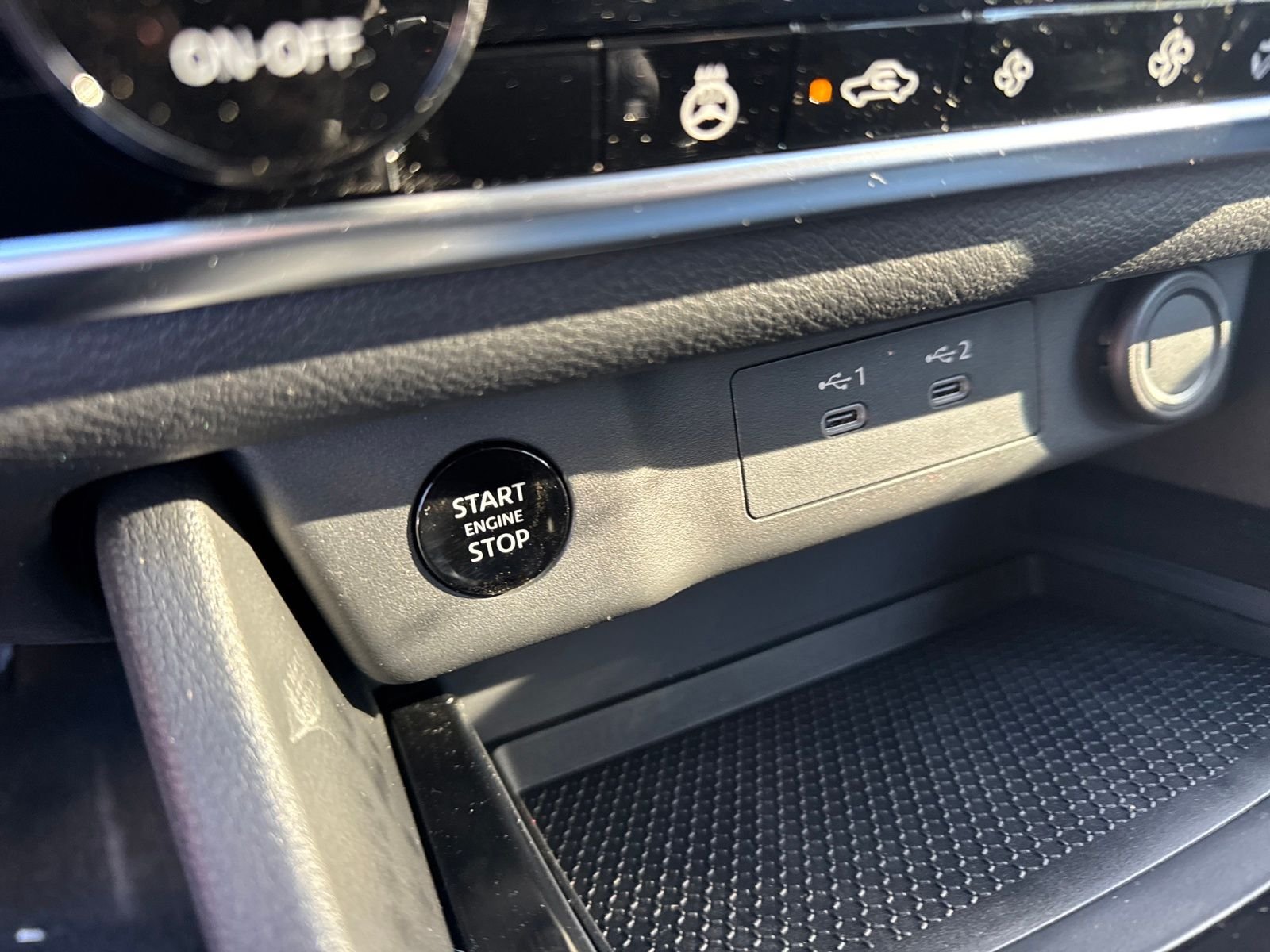 New 2026 Nissan Rogue Dark Armor 4D Sport Utility