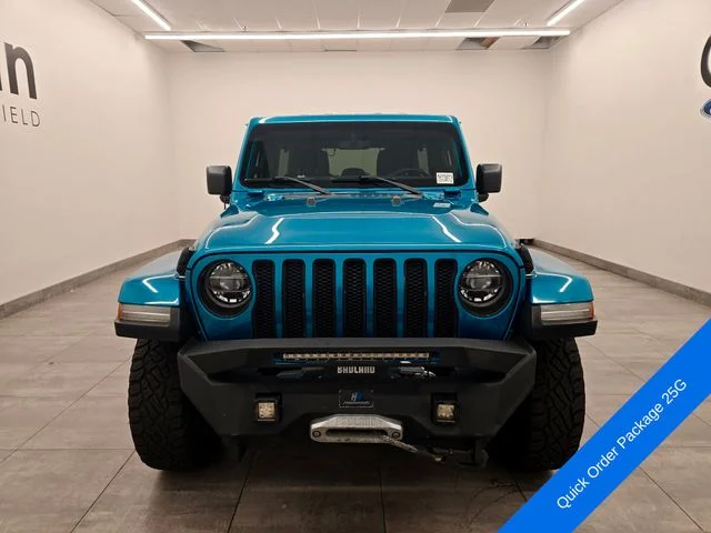 Used 2020 Bikini Pearlcoat Jeep Unlimited Sahara image 8
