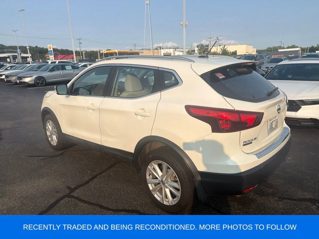 Used 2018 White Nissan SV image 5
