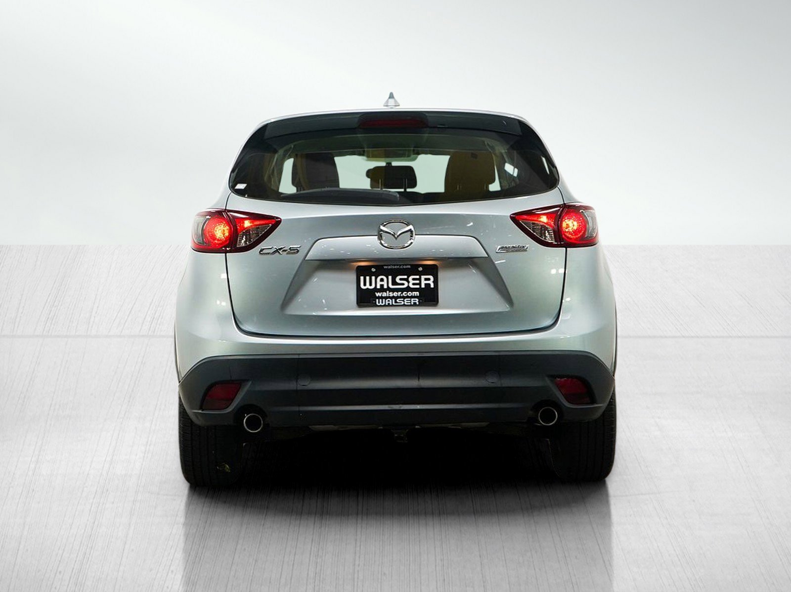 Used 2016 Sonic Silver Metallic Mazda Sport image 4