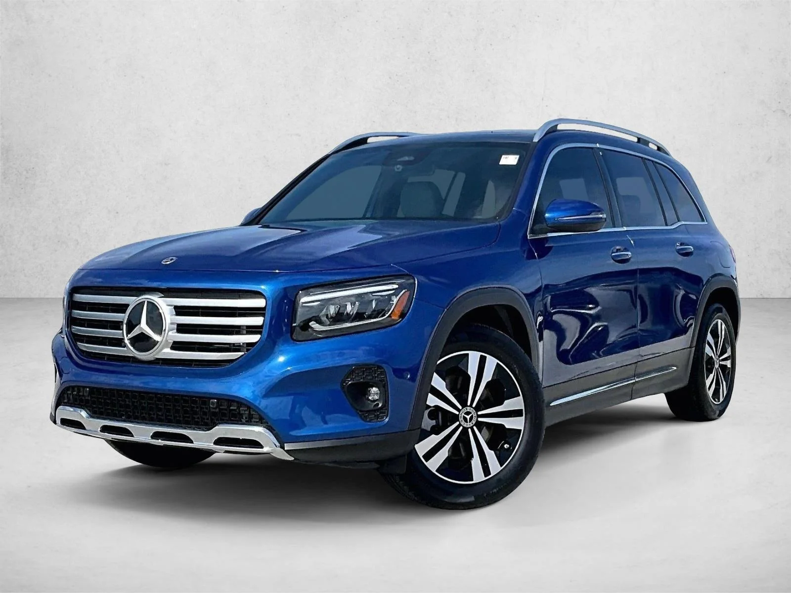 Used 2026 Starling Blue Metallic Mercedes-Benz GLB 250 image 1