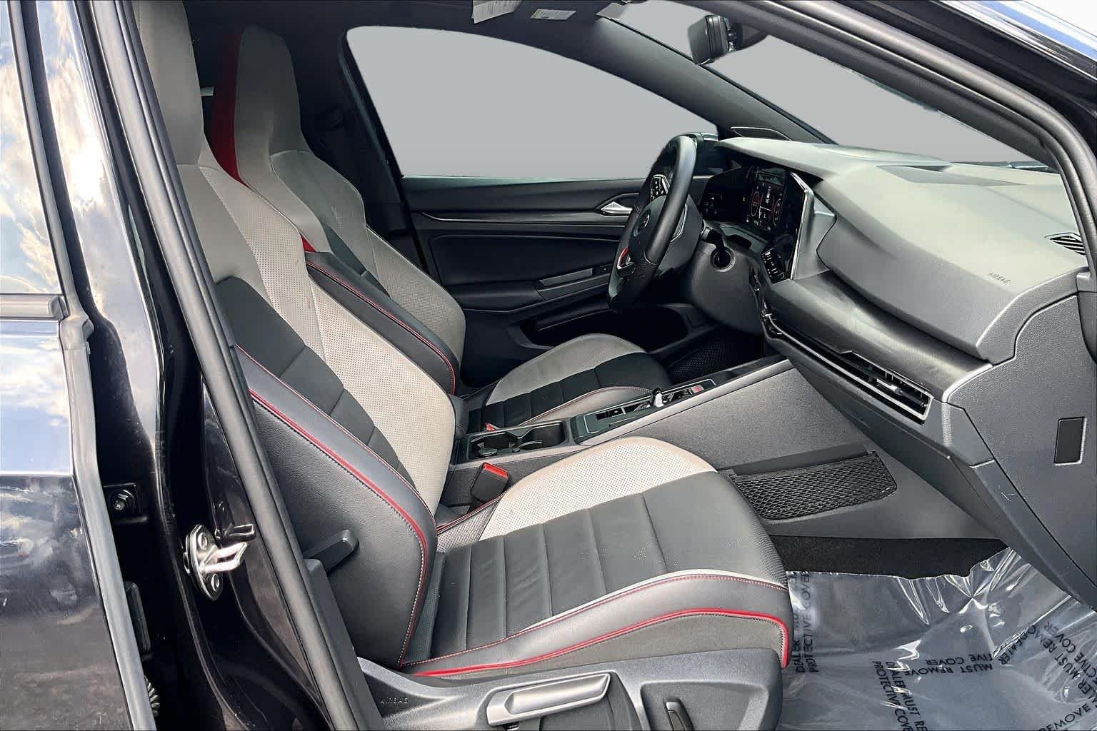 Pre-Owned 2022 Volkswagen Golf GTI Autobahn
