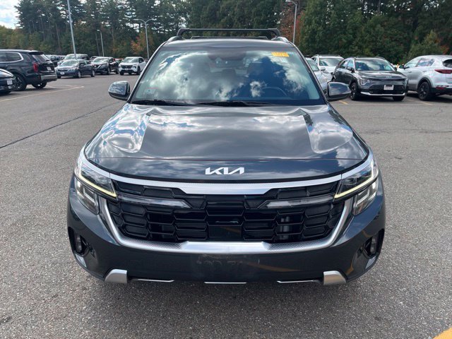 Used 2024 Gray Kia SX image 8