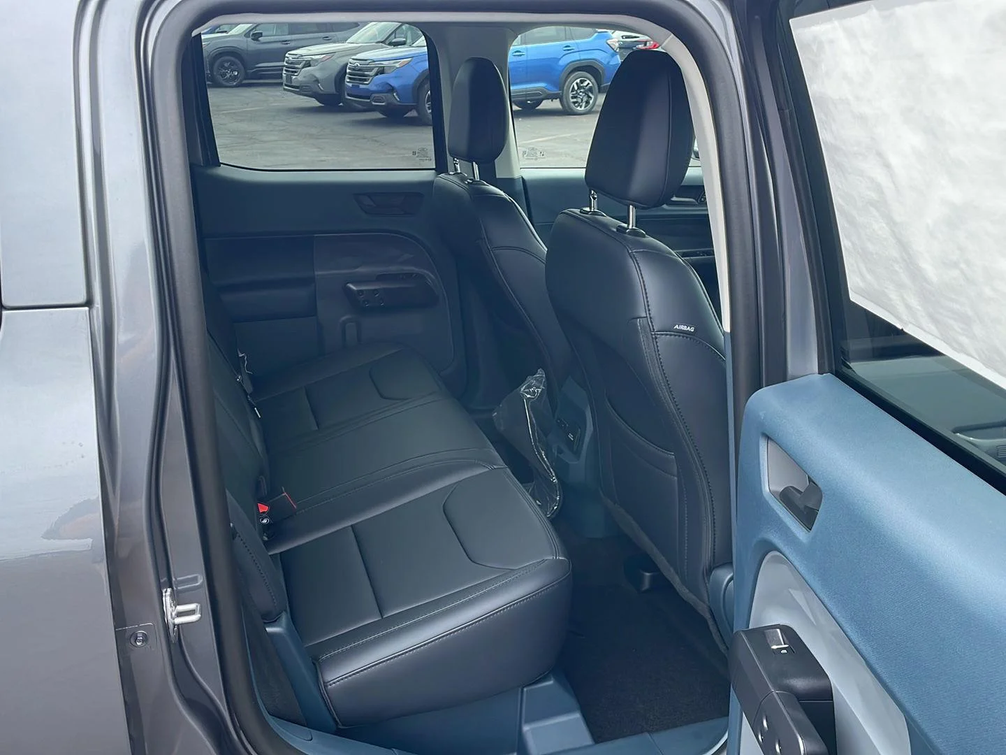 New 2026 Carbonized Gray Metallic Ford LARIAT image 26