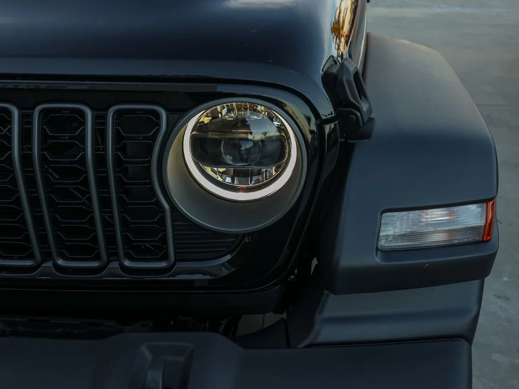 New 2026 Black Clear-Coat Exterior Paint Jeep Sport S image 9